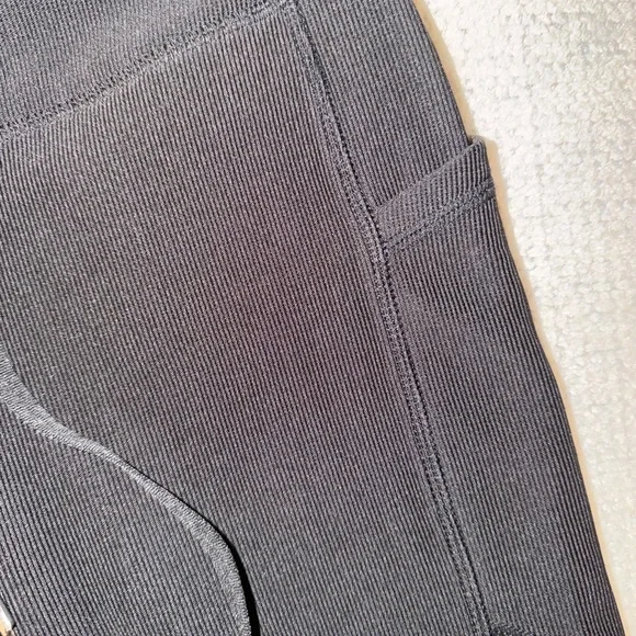 Move theology Black workout set - Picture 3 of 6